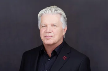Image of Will Hoes, Associate